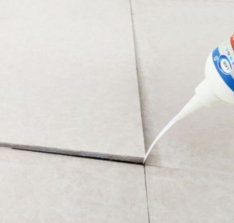 老城瓷砖空鼓维修公司分享卫生间瓷砖脱落的原因可能有以下几点